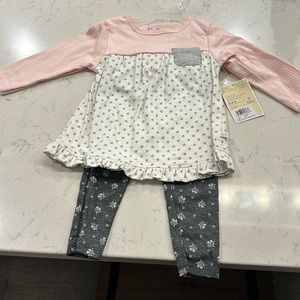 Just Born 6/9 month 2 piece set